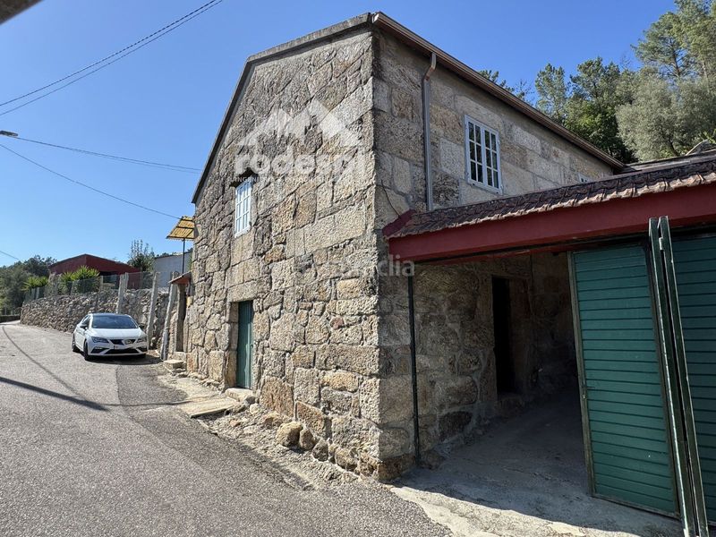 Foto 362d34d0-599d-4a7d-8afb-92a30652a907. House with parking in Cañiza (A)