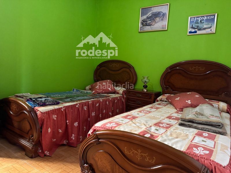 Foto b20c353a-00a5-4f21-a3a6-3699c9c79aeb. House with parking in Cañiza (A)