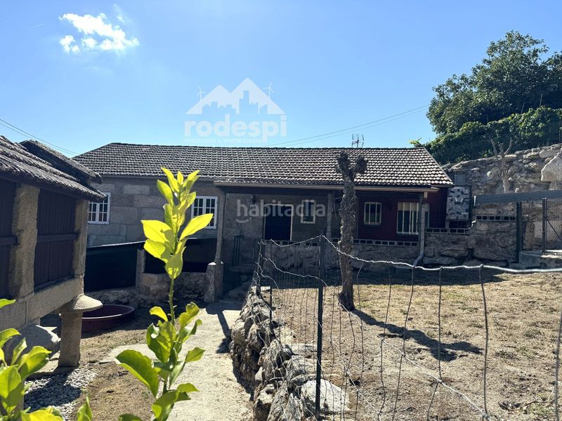 Foto d2f3633e-0dc3-4e29-8864-8c578874e593. House with parking in Cañiza (A)