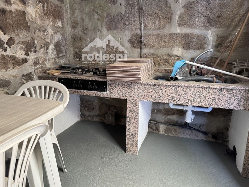 Foto da27cfda-6bd0-413d-a026-5c4f1cee6c95. House with parking in Cañiza (A)