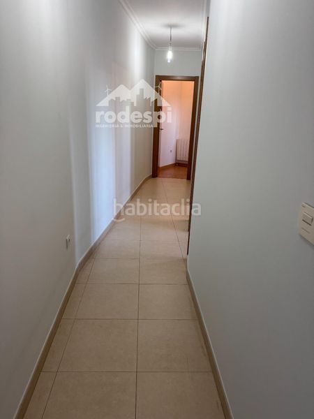 Foto b123d1e6-2e8a-4163-9526-1e96075bcc88. Àtic amb calefacció aparcament a Covelo (O)