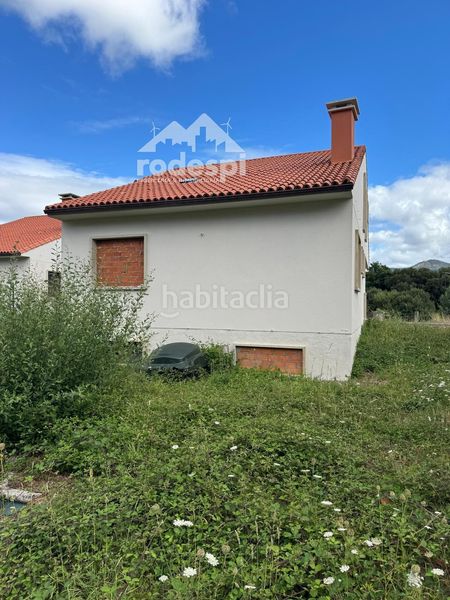 Foto bec52302-cc8d-4fc0-8052-692a36a05637. Xalet amb piscina a Tomiño