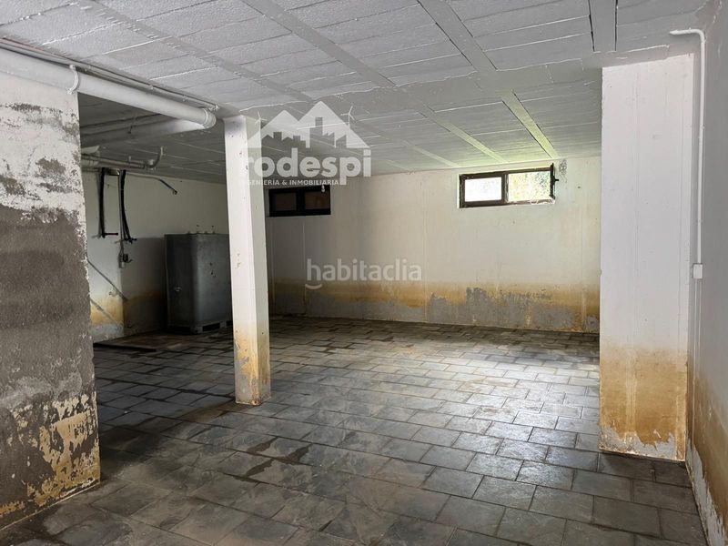 Foto bef5cc2d-c85b-4f6d-b6b2-cdda1a77179c. Xalet amb piscina a Tomiño
