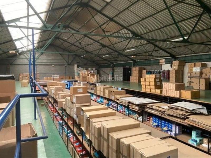 Foto 64788e66-2f0a-4220-a251-f8396f4e5018. Locale commerciale in Cabral - Candeán Vigo