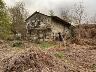 Casa a Arbo. (ref:3461) casa para restaurar en arbo