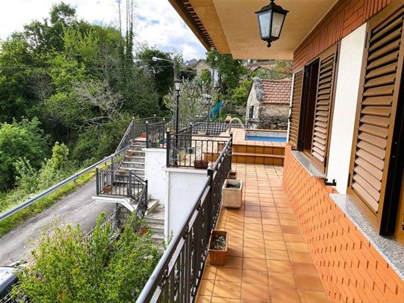 Foto 0146f7f2-4eff-4b94-87cf-c6426db62a2c. Casa  con piscina en Crecente