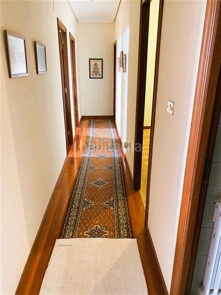 Foto 26eedc35-e5ef-499a-8384-514f1af632aa. Casa  con piscina en Crecente