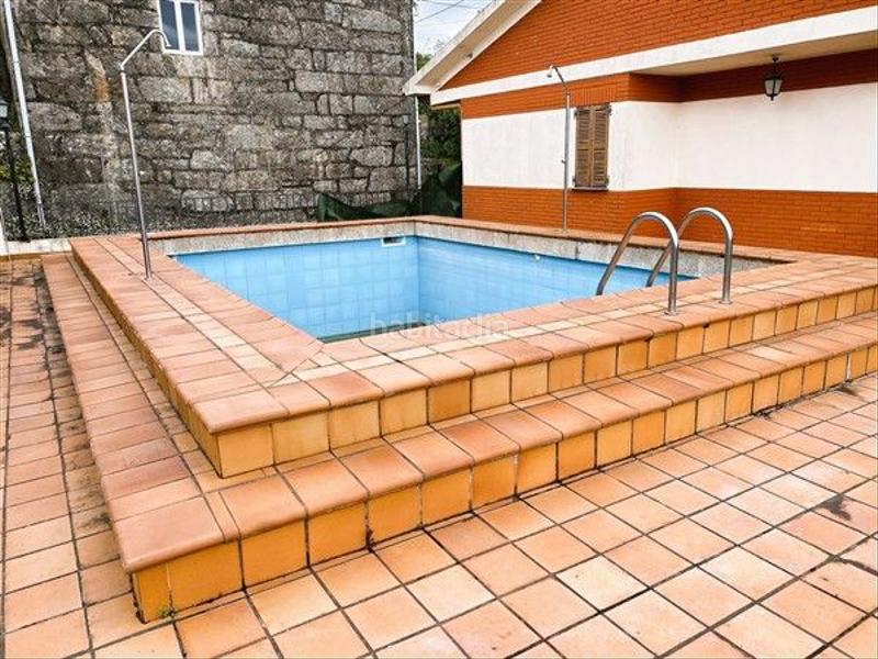 Foto 38fe8013-bd64-4586-b747-d5840ad41110. Casa  con piscina en Crecente