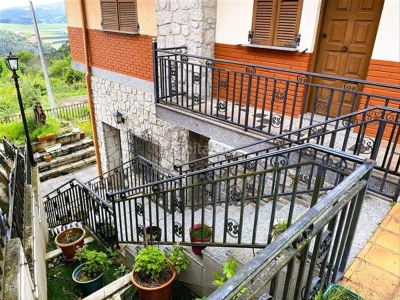 Foto 6d8d574e-a11e-4986-b390-c5a05742fe7a. Casa  con piscina en Crecente