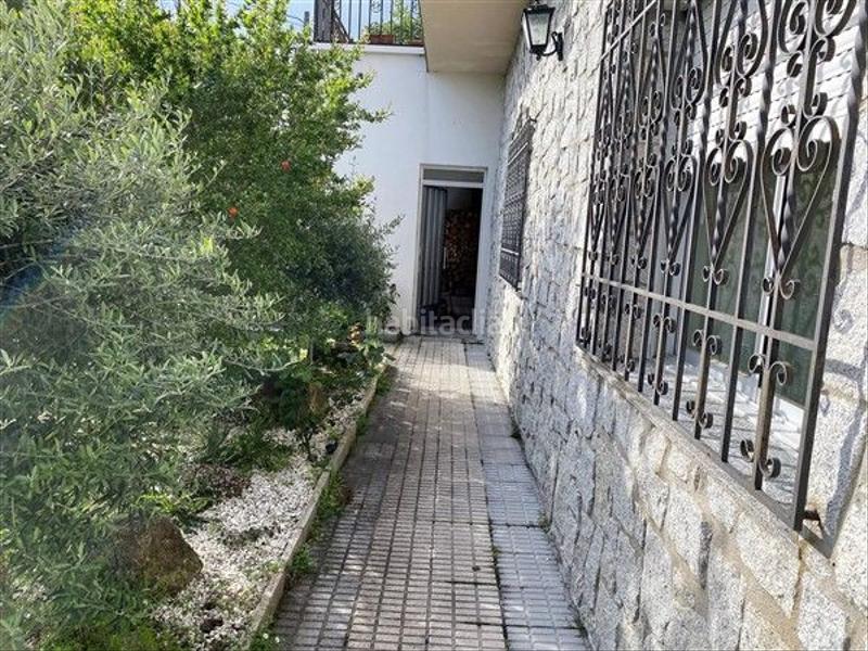 Foto b5bddb81-e610-475f-bc9b-4aa022f72fc8. Casa  con piscina en Crecente