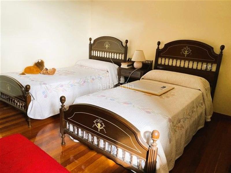 Foto d34be2b0-6ee1-439c-b413-bf378b744a8a. Casa  con piscina en Crecente