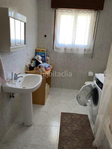 Foto b530452b-b905-45b4-b659-36f9a03cfc61. Casa  a la venta en albeos - en Crecente