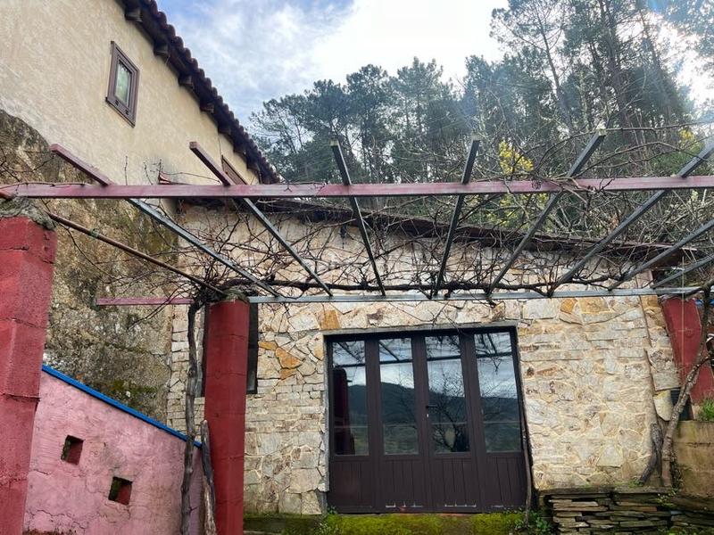 Foto 159133ca-0fa4-4fa8-b012-299b28beecab. Casa con camino riscaldamento in Castrelo de Miño