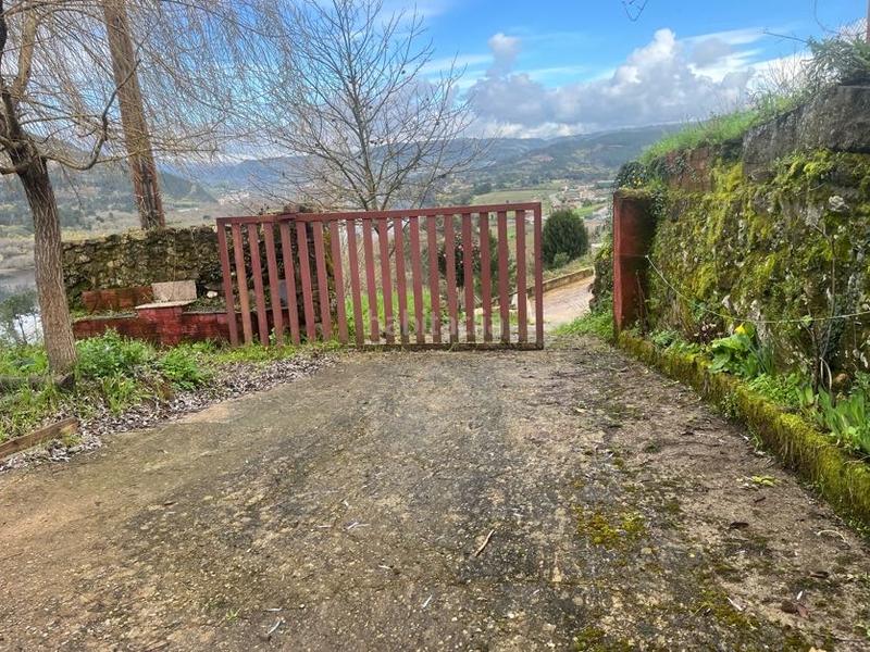 Foto df46e276-8be6-4679-af2c-168d9ab7559e. Casa con camino riscaldamento in Castrelo de Miño