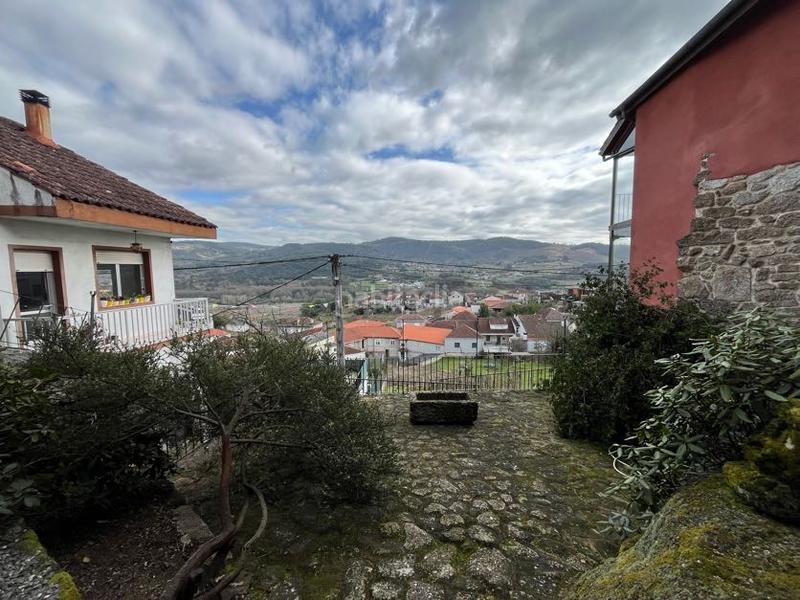 Foto 0862fd48-8d7c-466d-a7a3-8a3e8e5a4492. Casa adossada a Beade