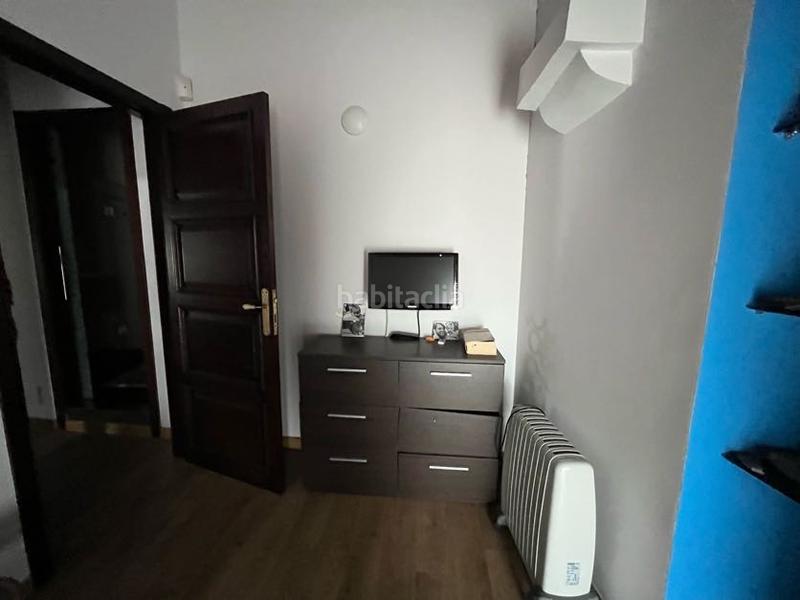 Foto 5280b4b5-664a-468a-a06c-598c4a930396. Casa adossada a Beade