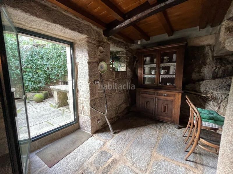 Foto 5beda6e7-b973-4949-bc37-f4d5d608f909. Casa adossada a Beade