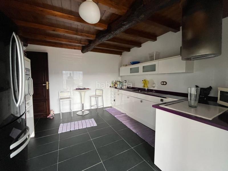 Foto 92a8e717-1076-4734-97d9-bfb8004125d9. Casa adossada a Beade