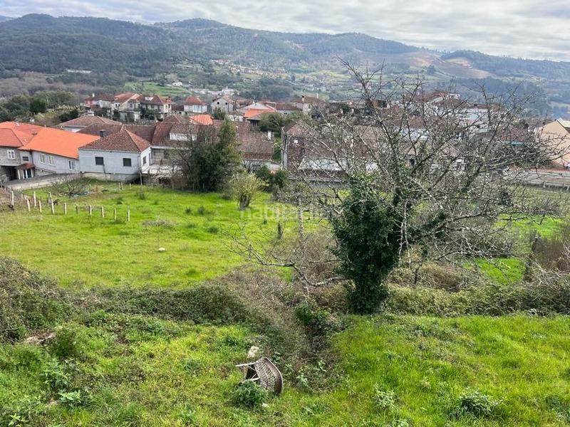 Foto a0017ff3-ab67-427d-95e7-b3261723f3e7. Casa adossada a Beade