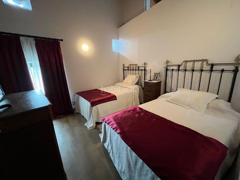 Foto d585bbb8-a45a-4405-be83-3bec02e4e926. Casa adossada a Beade