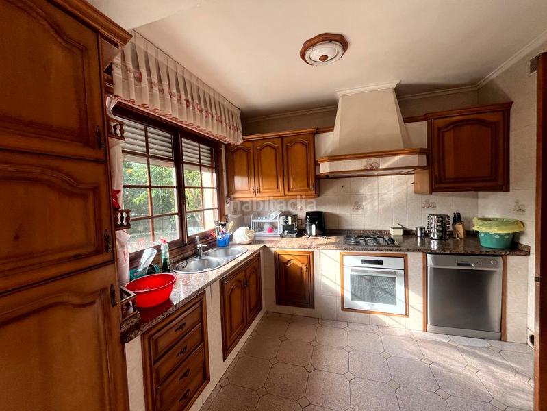 Foto 4694a17d-a787-4a8d-85ac-a0513020fd17. Chalet amplia casa en as neves en Neves (As)