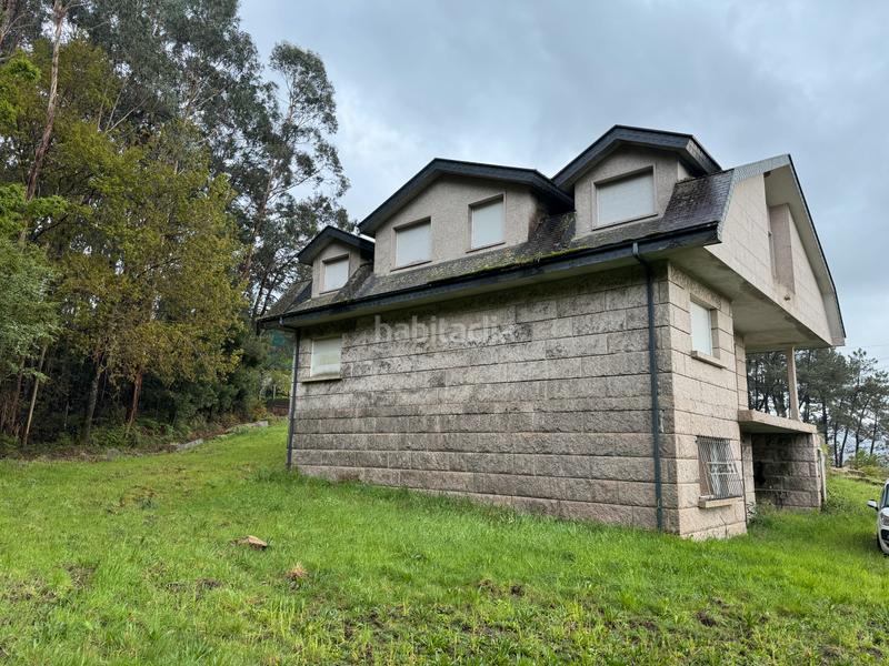 Foto bbe33bd0-d9a2-4221-9f6e-4e44e5edbf72. Chalet  independiente en venta en Mos
