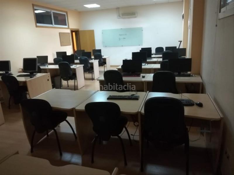 Foto 5c8adf2c-23c5-4026-928c-1811689d23fd. Location local commercial dans Ponteareas