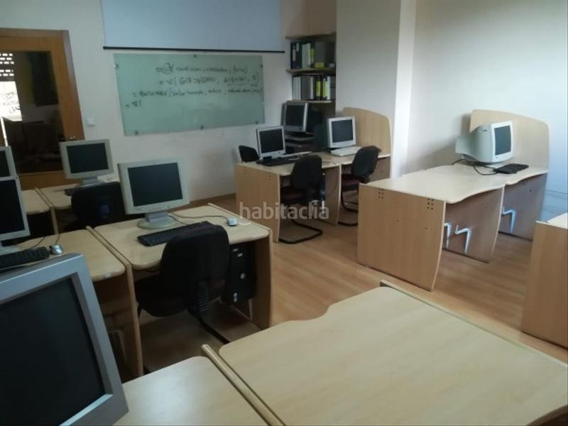 Foto b6568ad5-1d0d-49e3-8ffc-96d2dfa6a314. Location local commercial dans Ponteareas