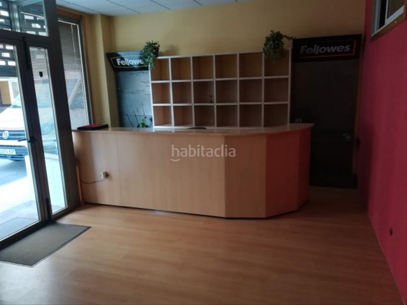 Foto d5d78fa3-98d3-484f-9617-1bc5df56a581. Location local commercial dans Ponteareas