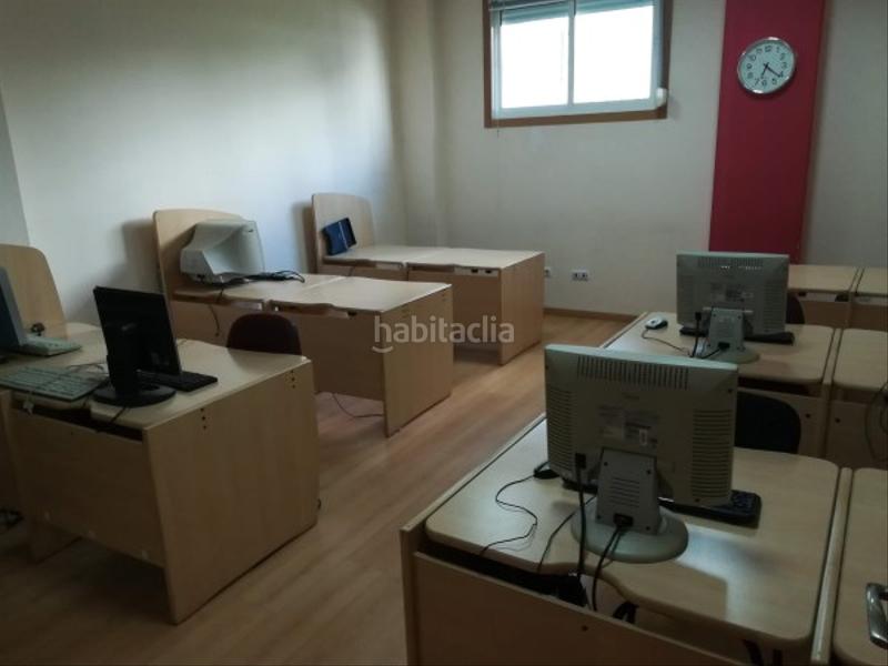 Foto d8734e20-dd41-45ca-a892-d6c4ac37f411. Location local commercial dans Ponteareas