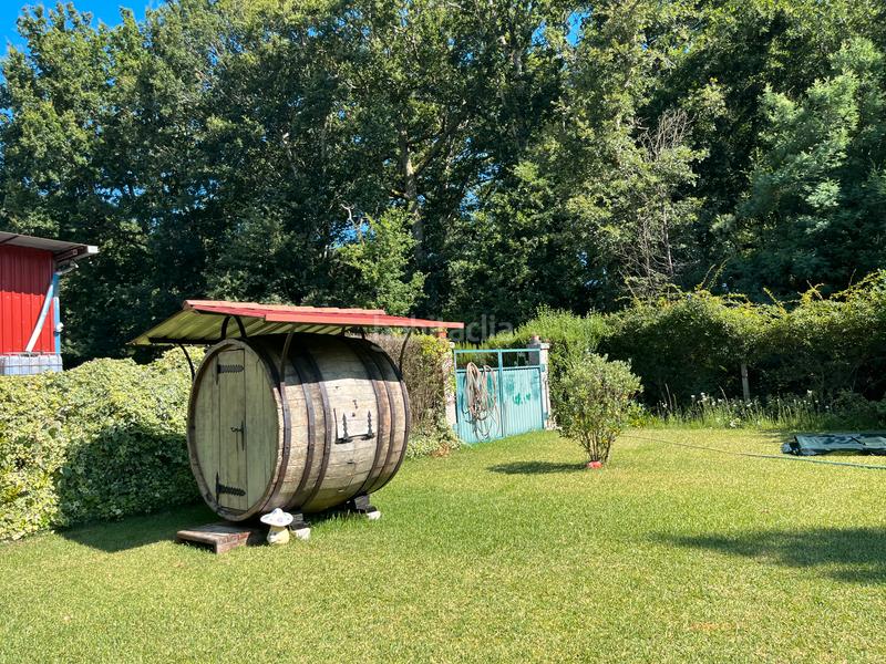 Foto 19bb3018-32c4-4356-b337-a7ef620eb5b0. Casa con riscaldamento piscina in Beade