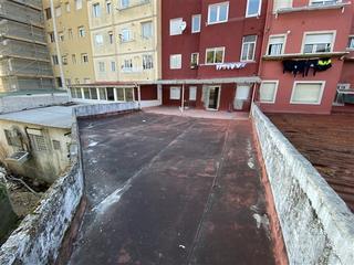 Piso en Avenida redondela 25. Piso en venta en chapela