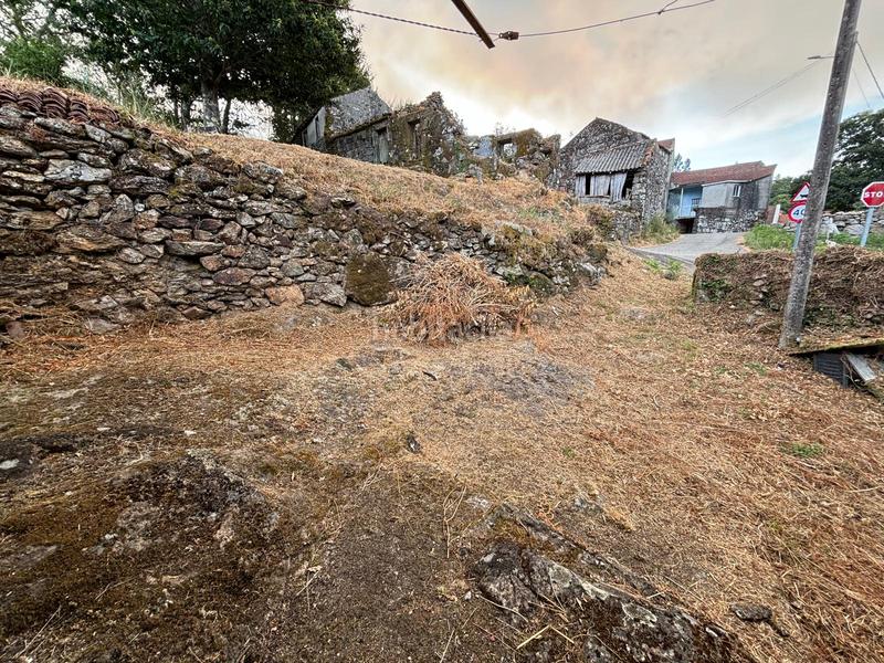 Foto 1b7fd623-24e0-45f3-bbc7-8a0f0e5bc24a. Finca rústica casa para restaurar cerca de a cañiza en Cañiza (A)