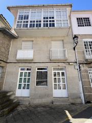 Edifici a Celanova. Vivienda a la venta en centro de celanova