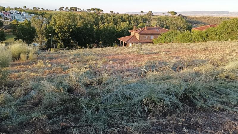 Foto 57ce2a58-b9d1-46f0-aee9-271d53393224. Wohngrundstück in Cabanillas del Campo