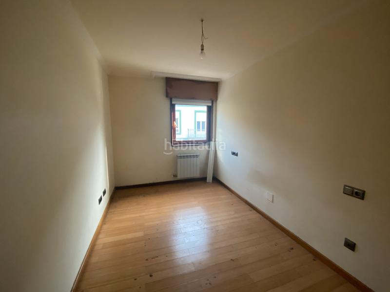 Foto 3e4b27a1-9ba6-4f92-b1d6-531a346f5411. Edificio  a la venta en Crecente