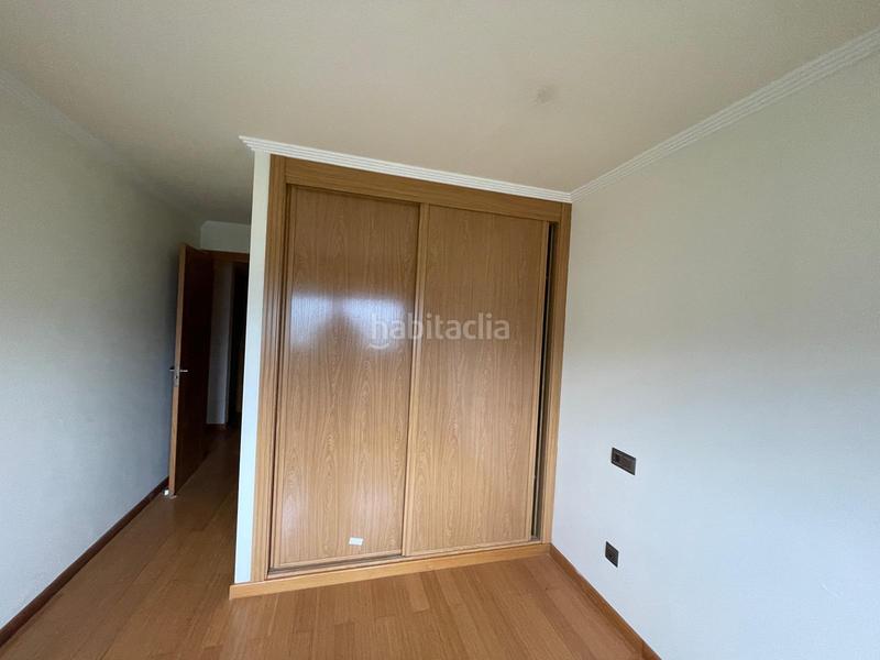 Foto d100045a-6e5b-4497-9adf-6d65d4f4c904. Edificio  a la venta en Crecente