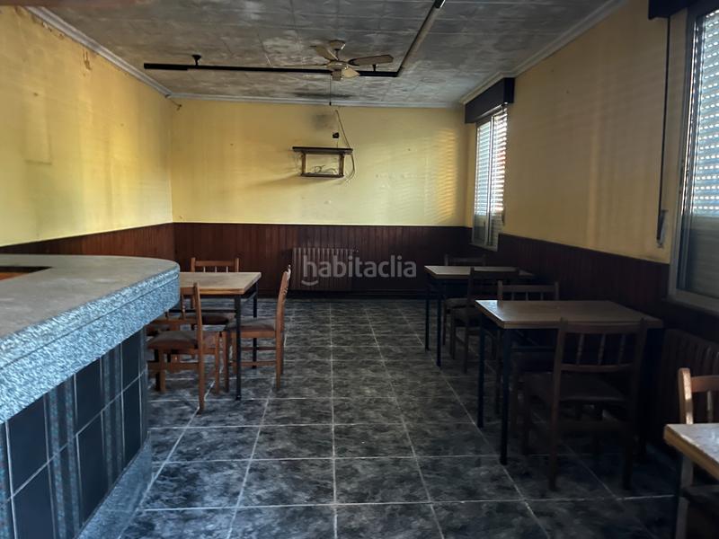 Foto 457e718f-cde2-4c9a-a9ee-63f21d47f9b2. Casa adossada a Leiro