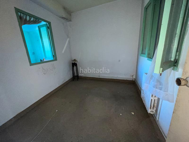 Foto 84c989c6-958b-4968-bf7f-9136edc71885. Casa adossada a Leiro