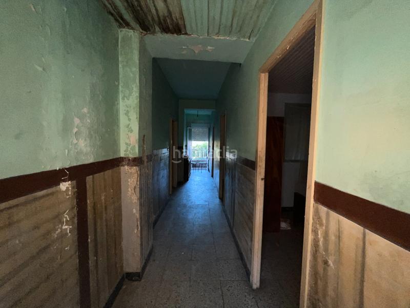 Foto afbcb6a5-b0ba-42dc-8678-f43984dcbe4e. Casa adossada a Leiro