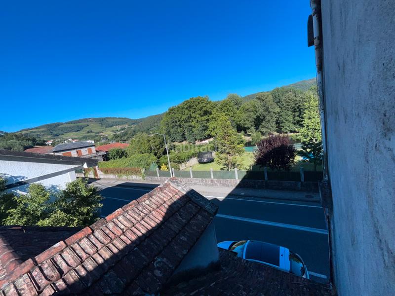 Foto e4bf97f4-bbb0-4aae-9abb-77284eb56d8d. Casa adossada a Leiro