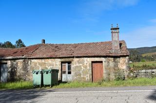 Maison jumelée à Rúa leboriz 20. Casa para restaurar a la venta en a cañiza