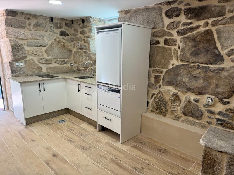 Foto 7c3eeb7c-6a94-4143-8192-e9eeb2accb42. Casa adossada a Melón