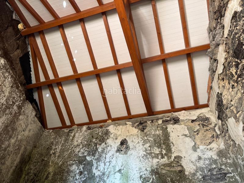 Foto 8ccc42b1-5d61-43ca-90b4-d1d8e18970df. Casa adossada a Melón