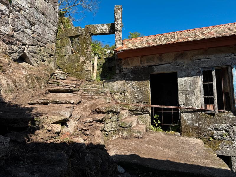 Foto f97bb18a-f1ec-4c78-af66-7ba67c122ae8. Casa adossada a Melón