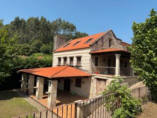 Maison à Ponteareas. Casa a la venta en covelo