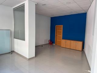 Location Local commercial à Salvaterra de Miño. Se alquila o vende local comercial en salvaterra de miño