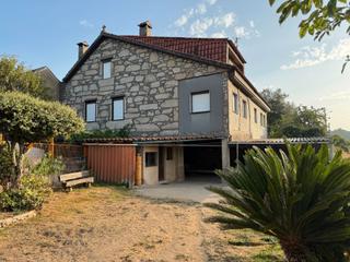 Casa a Crecente. Casa habitable a la venta en crecente