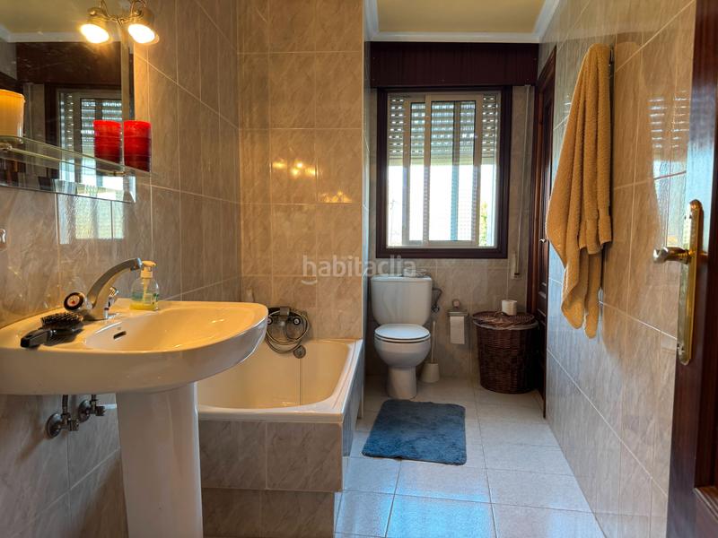 Foto f574ddd3-1764-40cb-87c6-ae188118f5d1. Casa pareada casa habitable a la venta en arnoia en Arnoia (A)