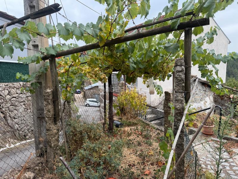 Foto 706938d6-64e7-4591-aa4b-3f270dfd68ec. Casa a Padrenda